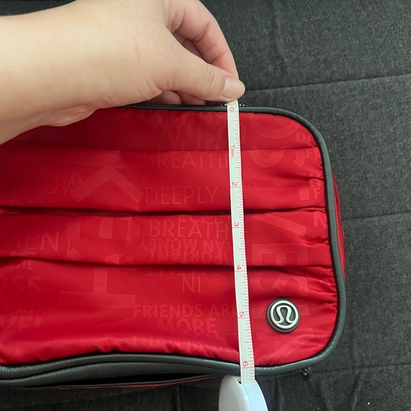 Lululemon Red Gym Essentials Kit - Picture 8 of 10